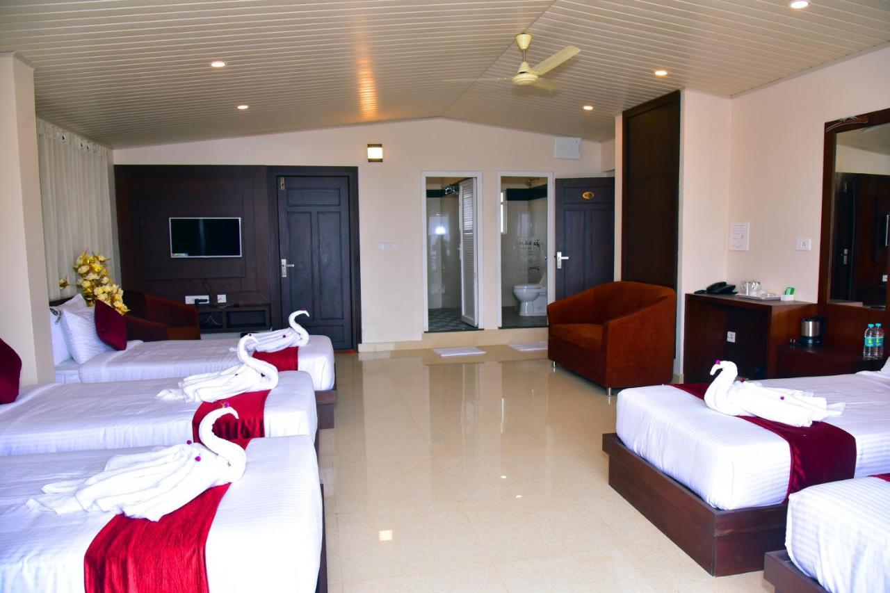 Hotel Coorg Palace Madikeri Exterior foto